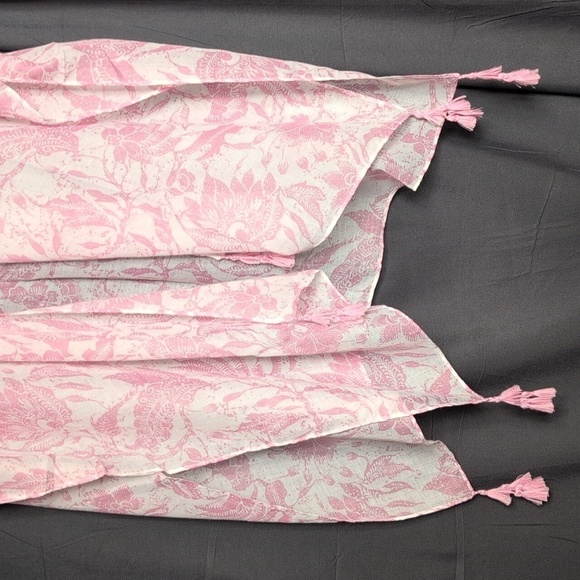 O/S • Ricki's • Floral Print Ruana - Picture 4 of 8